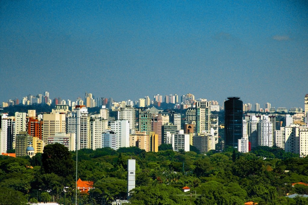 Jardim Paulistano, RIch zone of São Paulo